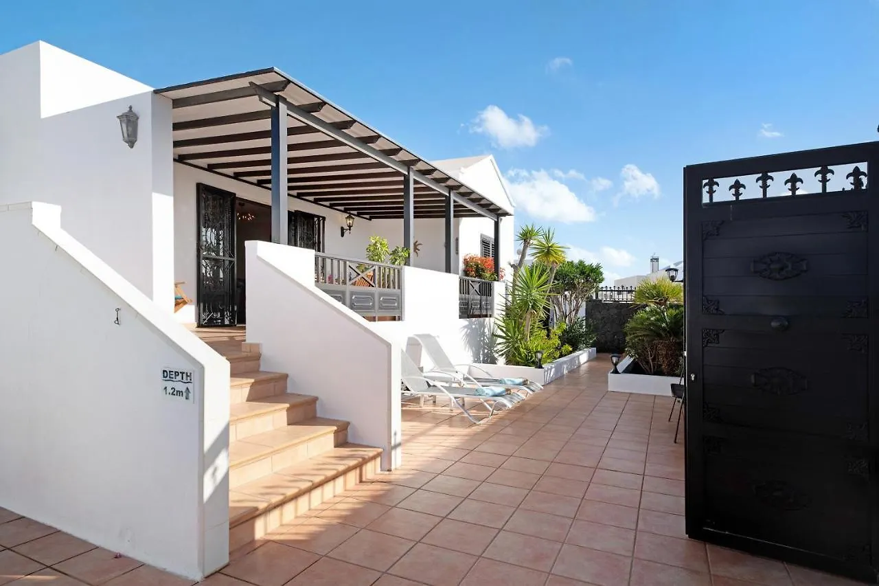 Villa Carolina Tías